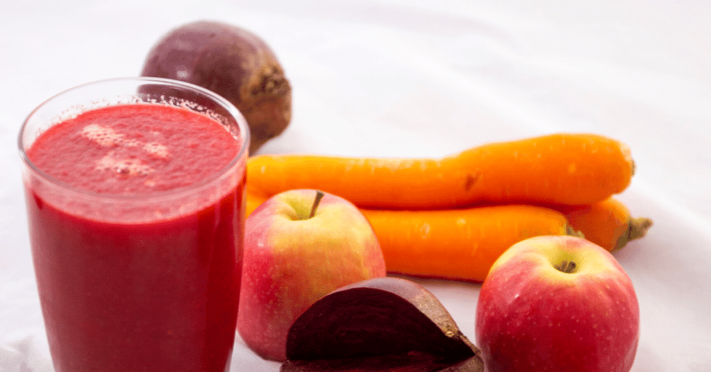 homemade-immunity-boosters-apple-carrot-beetroot-juice
